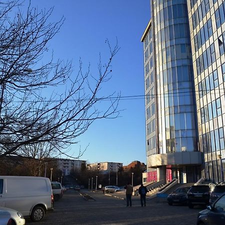 Apartament In Regim Hotelier Bákó Kültér fotó