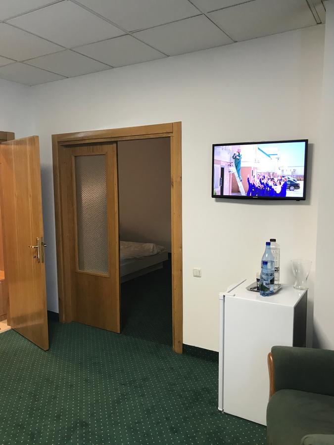 Apartament In Regim Hotelier Bákó Kültér fotó