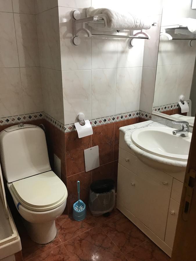 Apartament In Regim Hotelier Bákó Kültér fotó