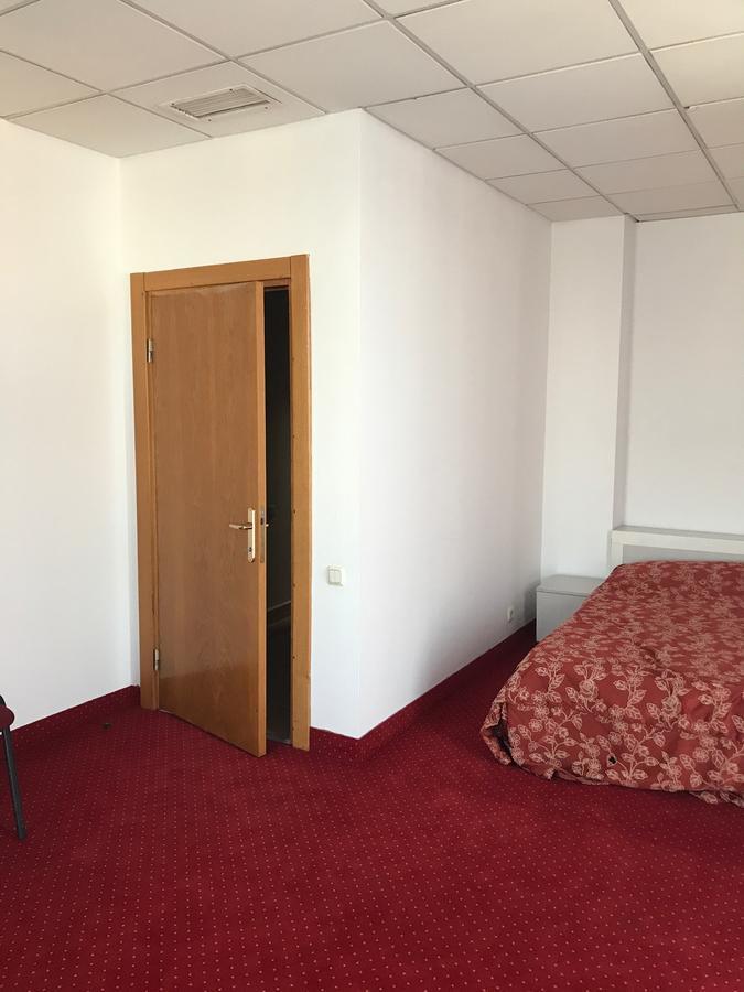 Apartament In Regim Hotelier Bákó Kültér fotó